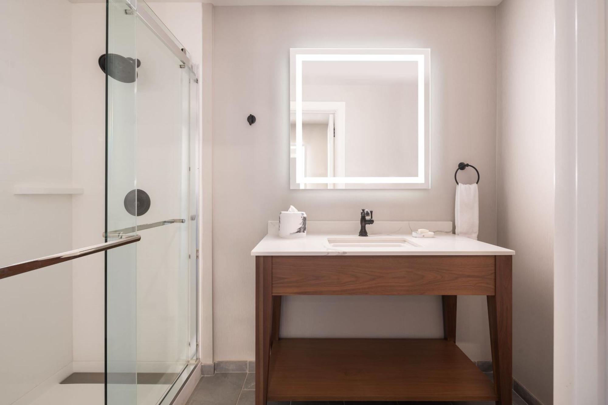Blu-Tique, Akron, A Tribute Portfolio Hotel Экстерьер фото